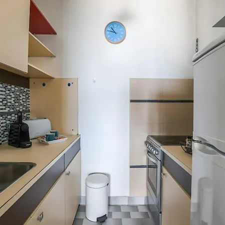 Le Seventies - Vue Port - Parking Prive - Etage Eleve - Pyramide *