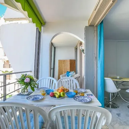 Le Seventies - Vue Port - Parking Prive - Etage Eleve - Pyramide Apartmán